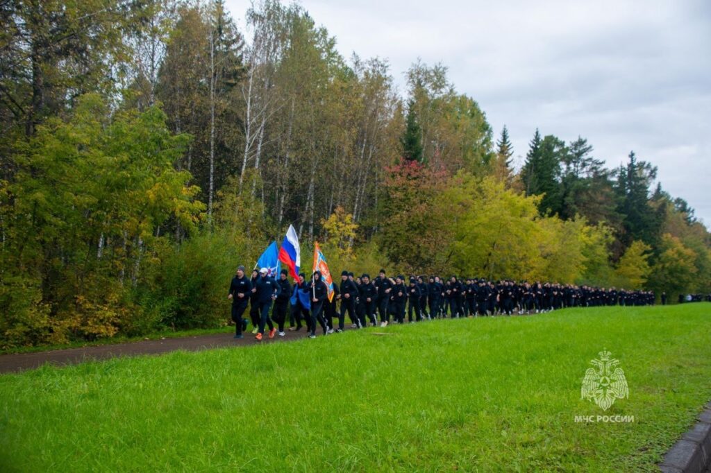 Флешмоб посвящённый 35-летию МЧС России